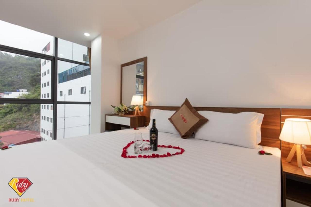 Ruby Hotel Cat Ba Dong Khe Sau Eksteriør billede